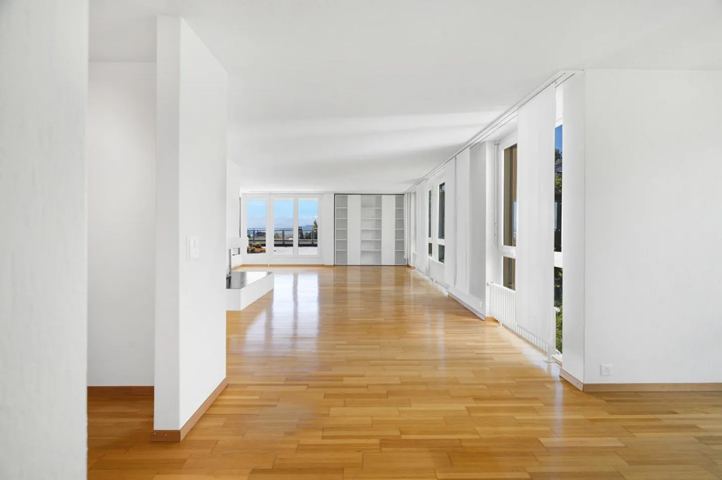Vivere con vista panoramica sui tetti di Oberrieden - Foto 7 di 27