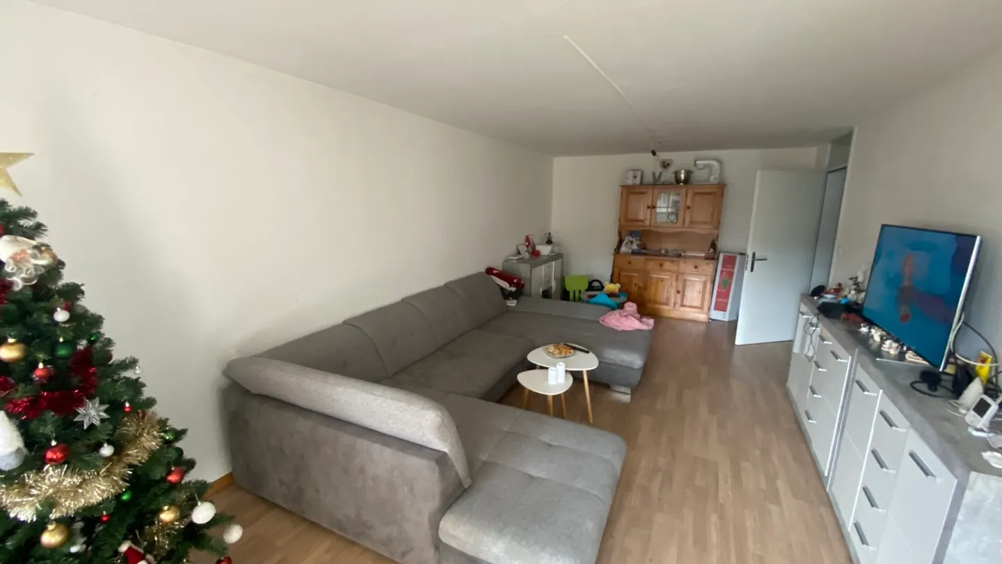 4,5-Zimmer-Wohnung mit Balkon, Aufzug und einem Parkplatz. - Foto 10 von 24