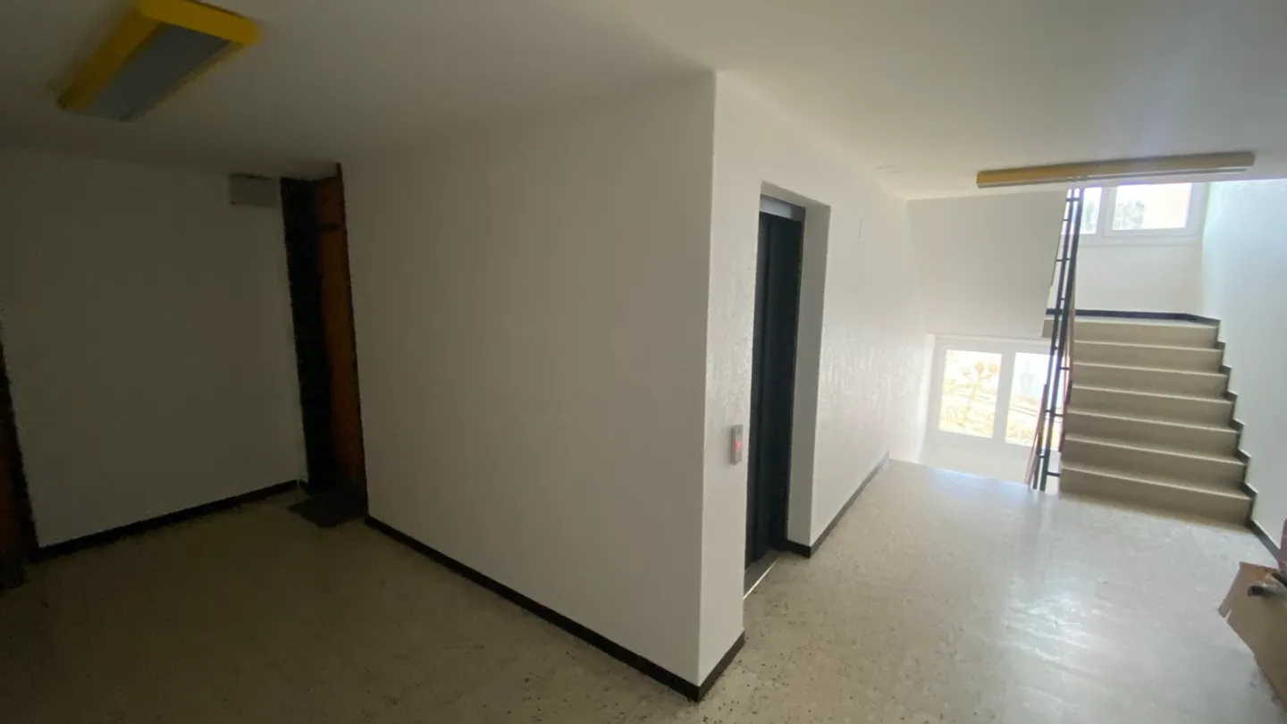 4,5-Zimmer-Wohnung mit Balkon, Aufzug und einem Parkplatz. - Foto 17 von 24