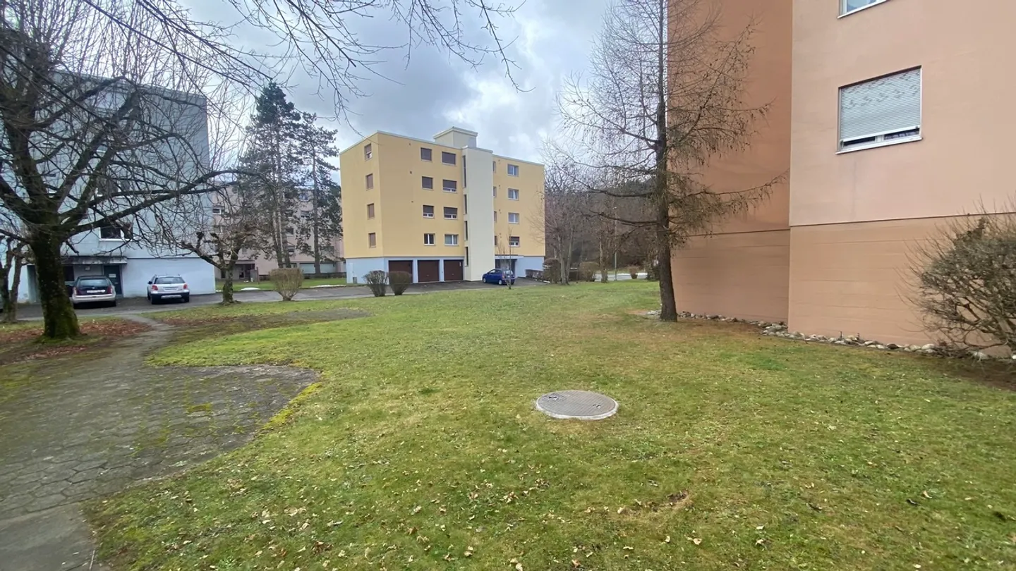 4,5-Zimmer-Wohnung mit Balkon, Aufzug und einem Parkplatz. - Foto 19 von 24
