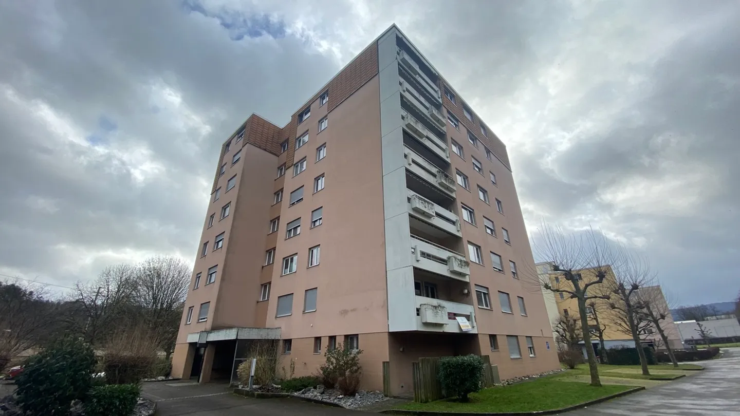 4,5-Zimmer-Wohnung mit Balkon, Aufzug und einem Parkplatz. - Foto 22 von 24