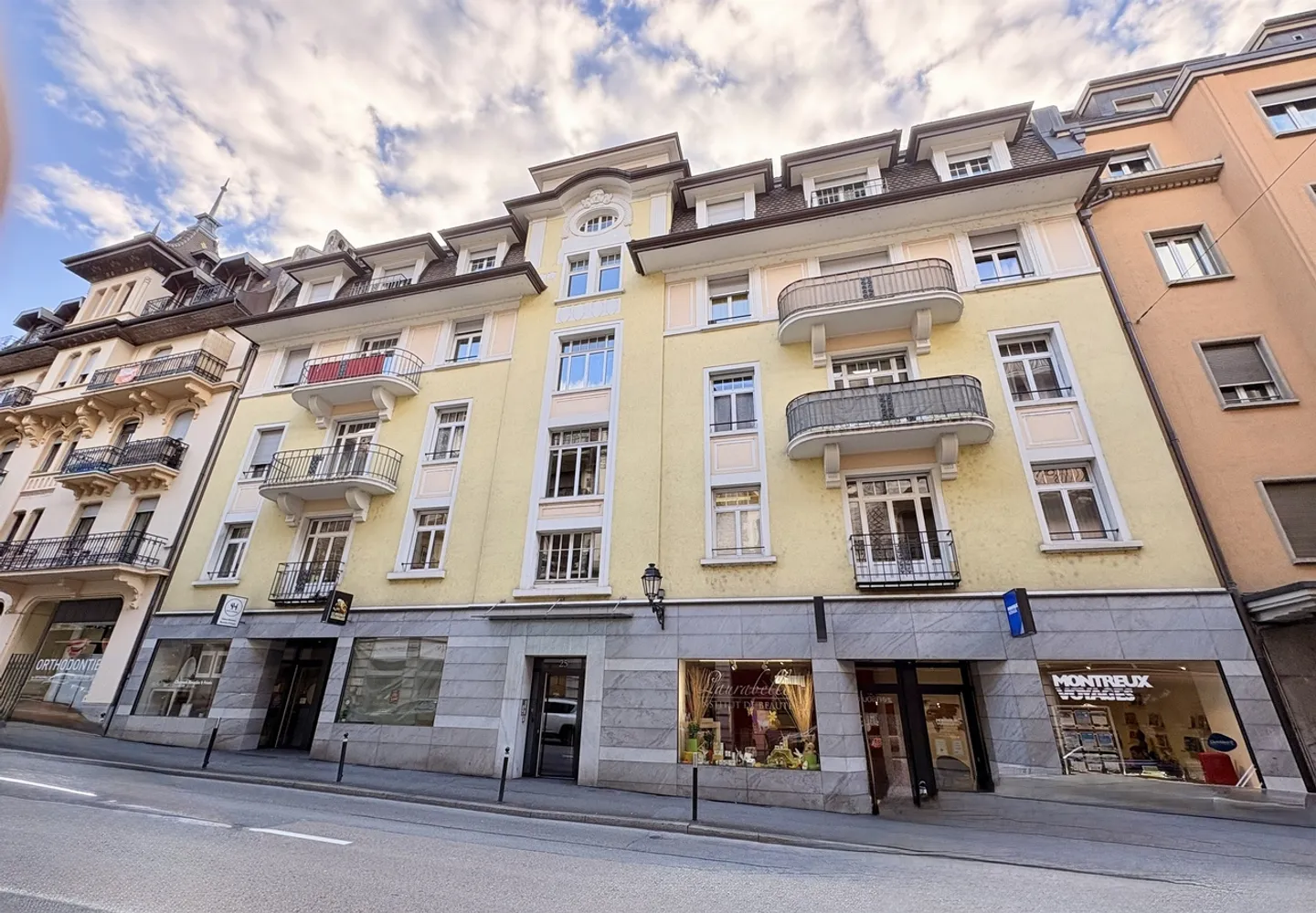 Spacious and Bright - Photo 1 of 1