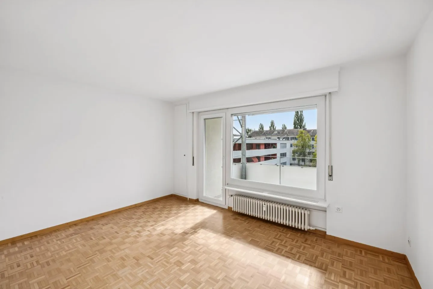 Appartamento 3.5 locali con balcone soleggiato in posizione tranquilla - Foto 2 di 7