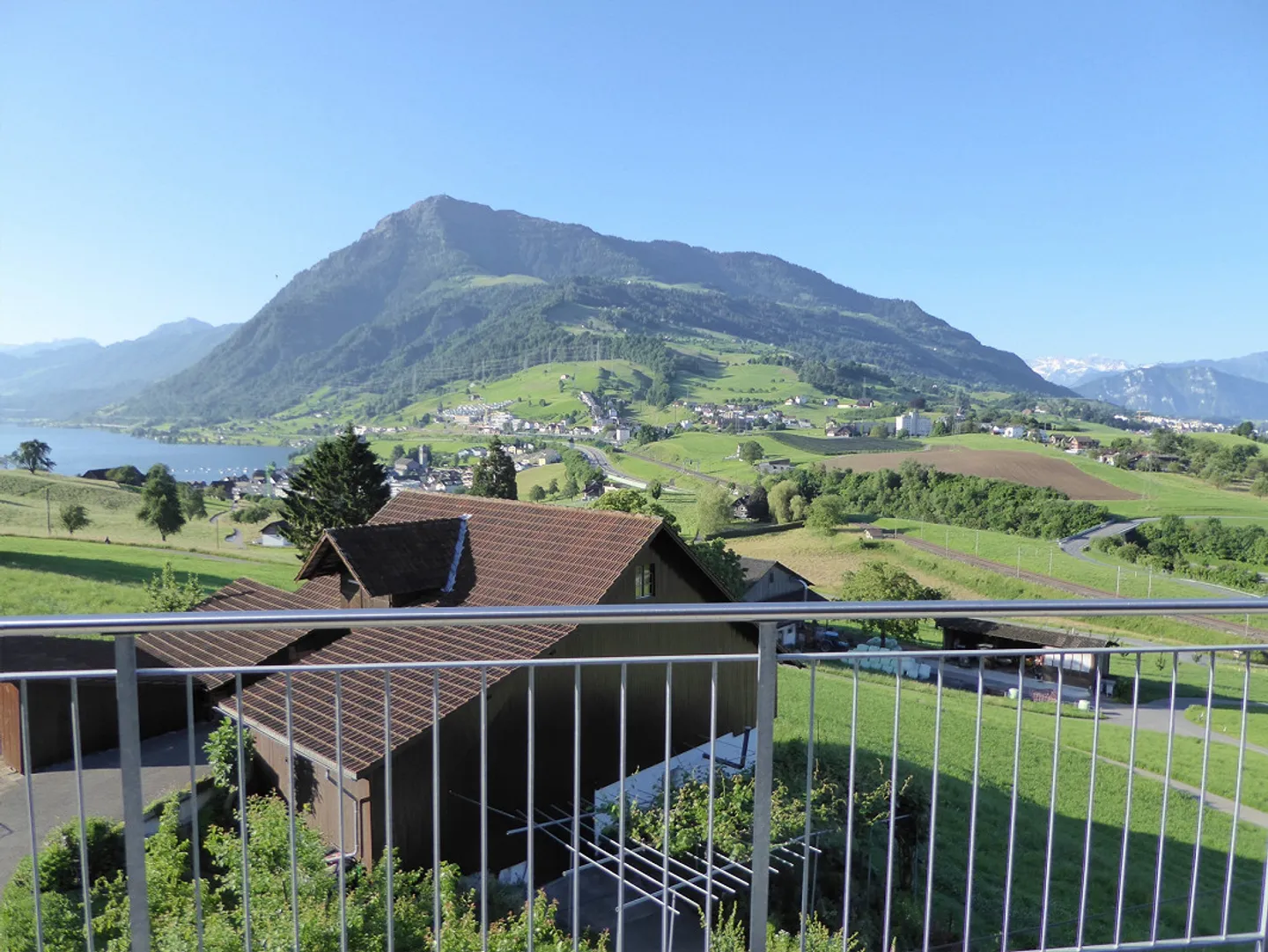 Cozy attic apartment in the green - Photo 2 of 6