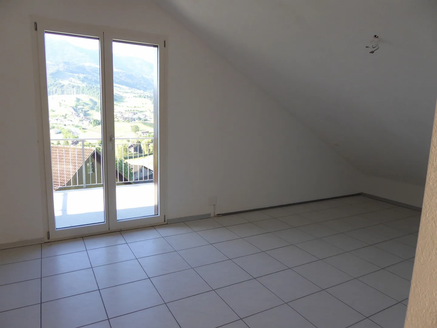 Cozy attic apartment in the green - Photo 6 of 6