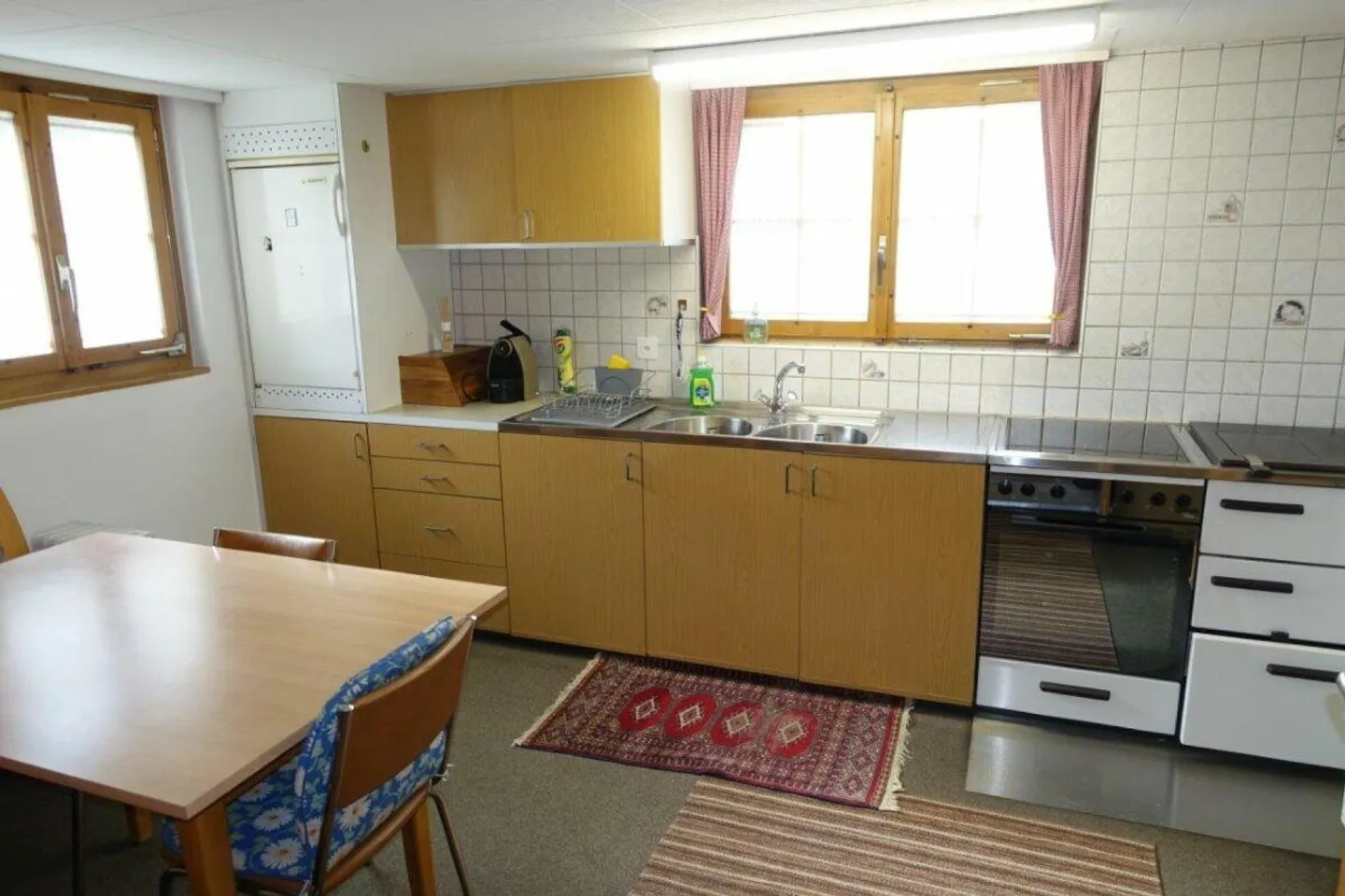 Casa bifamiliare con ampio spazio esterno - Foto 3 di 6
