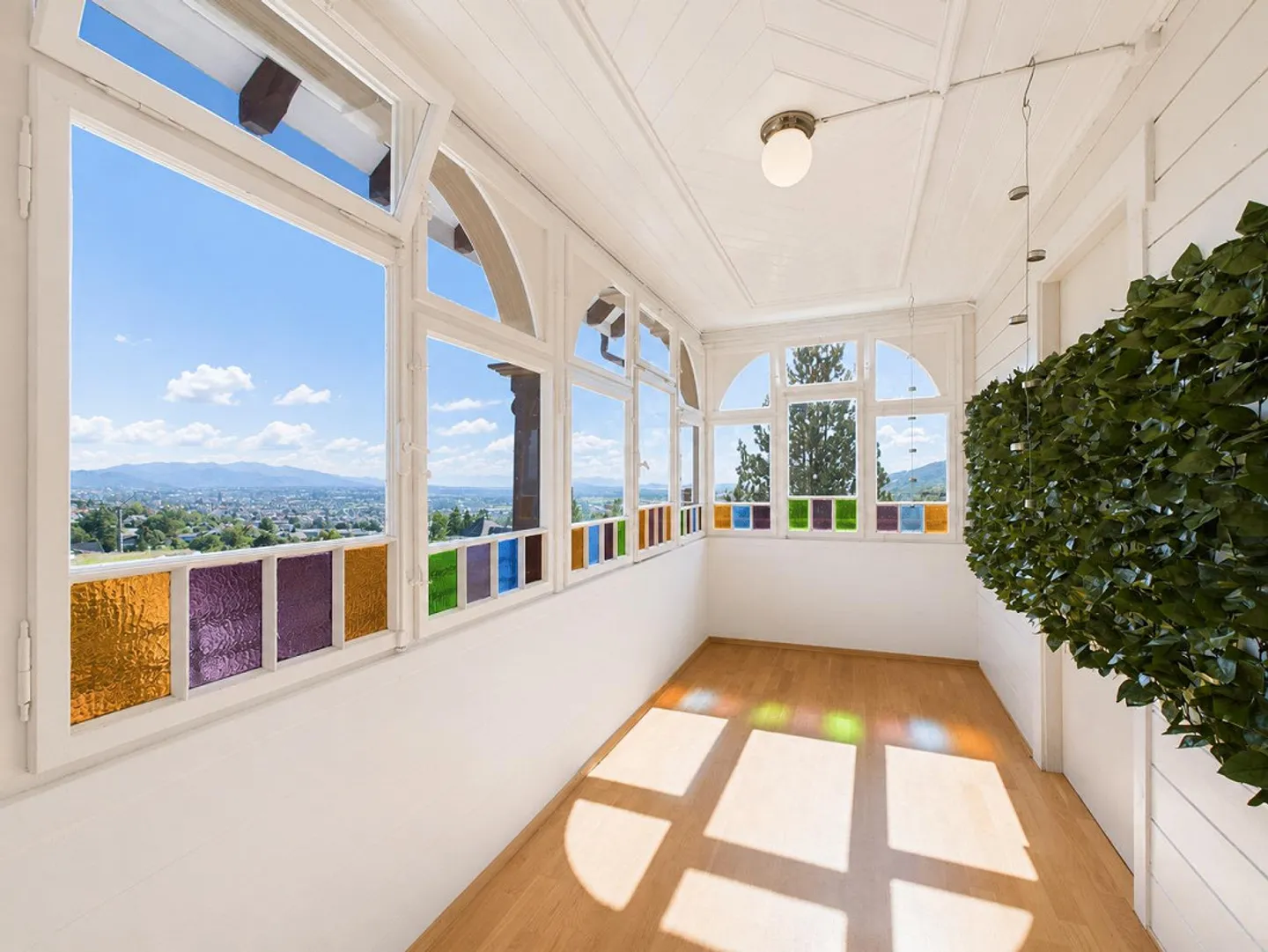 Charmantes Haus mit Traumhafter Aussicht - Foto 3 von 9