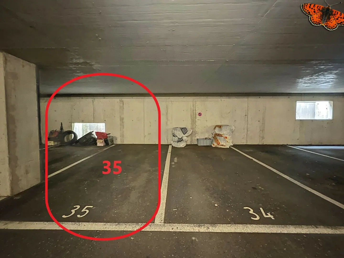 Cormanon - Posto auto interno - Foto 2 di 3