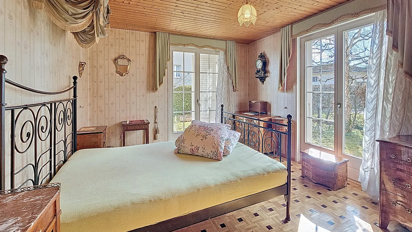 Charmante Villa in Ruhiger Lage - Foto 14 von 19