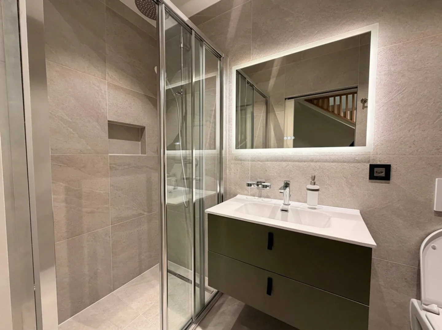 Nouveau duplex dans la campagne genevoise - 2 chambres - Photo 10 sur 13