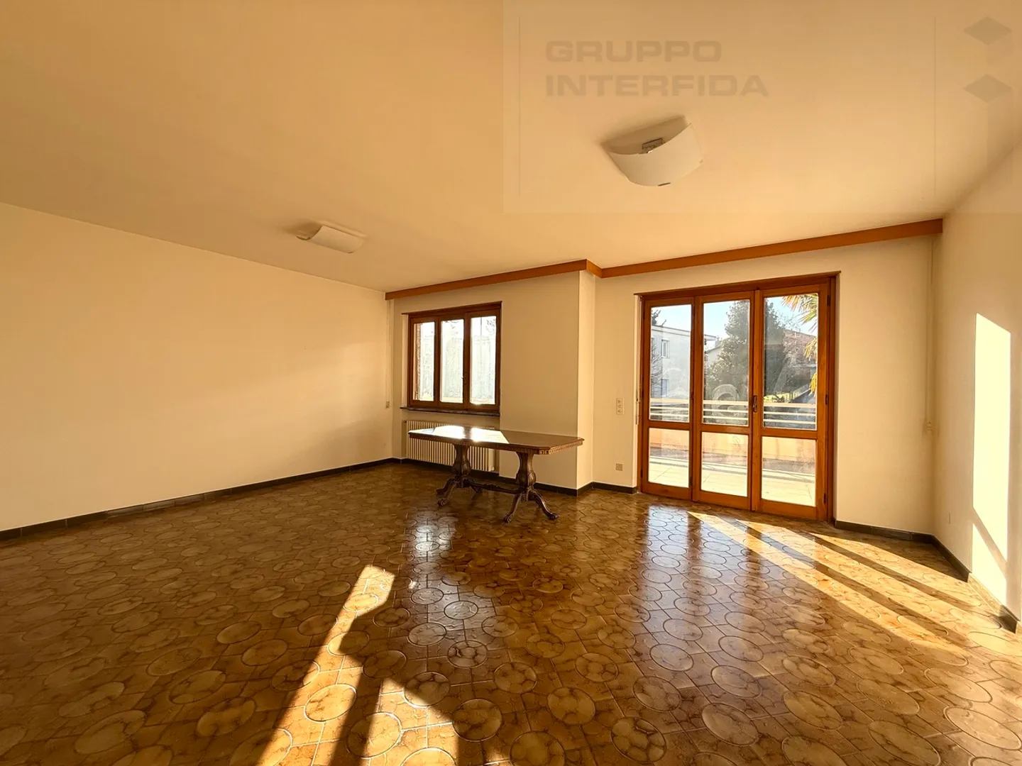 Maison spacieuse avec appartement séparé - Photo 3 sur 12