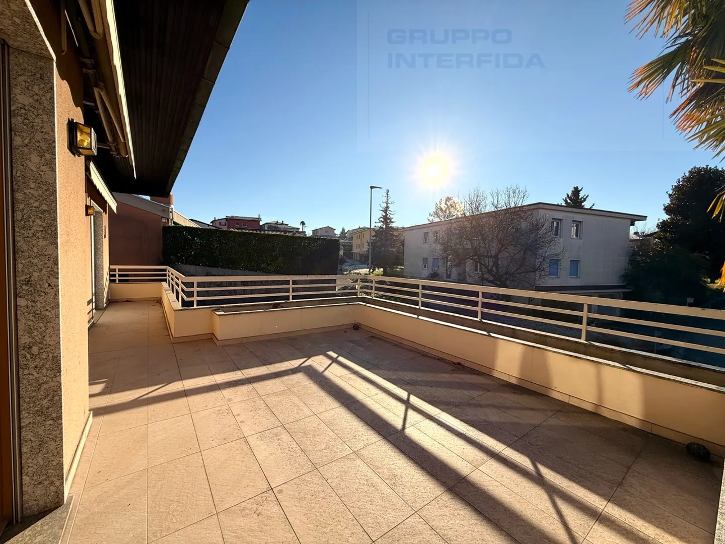 Maison spacieuse avec appartement séparé - Photo 4 sur 12