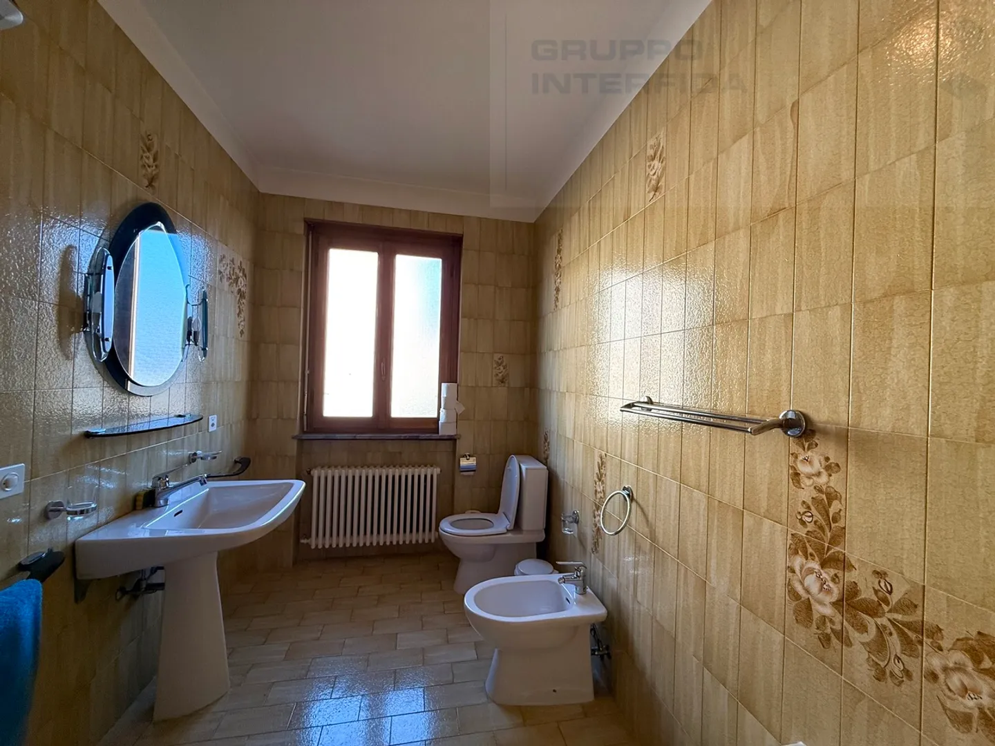 Maison spacieuse avec appartement séparé - Photo 9 sur 12