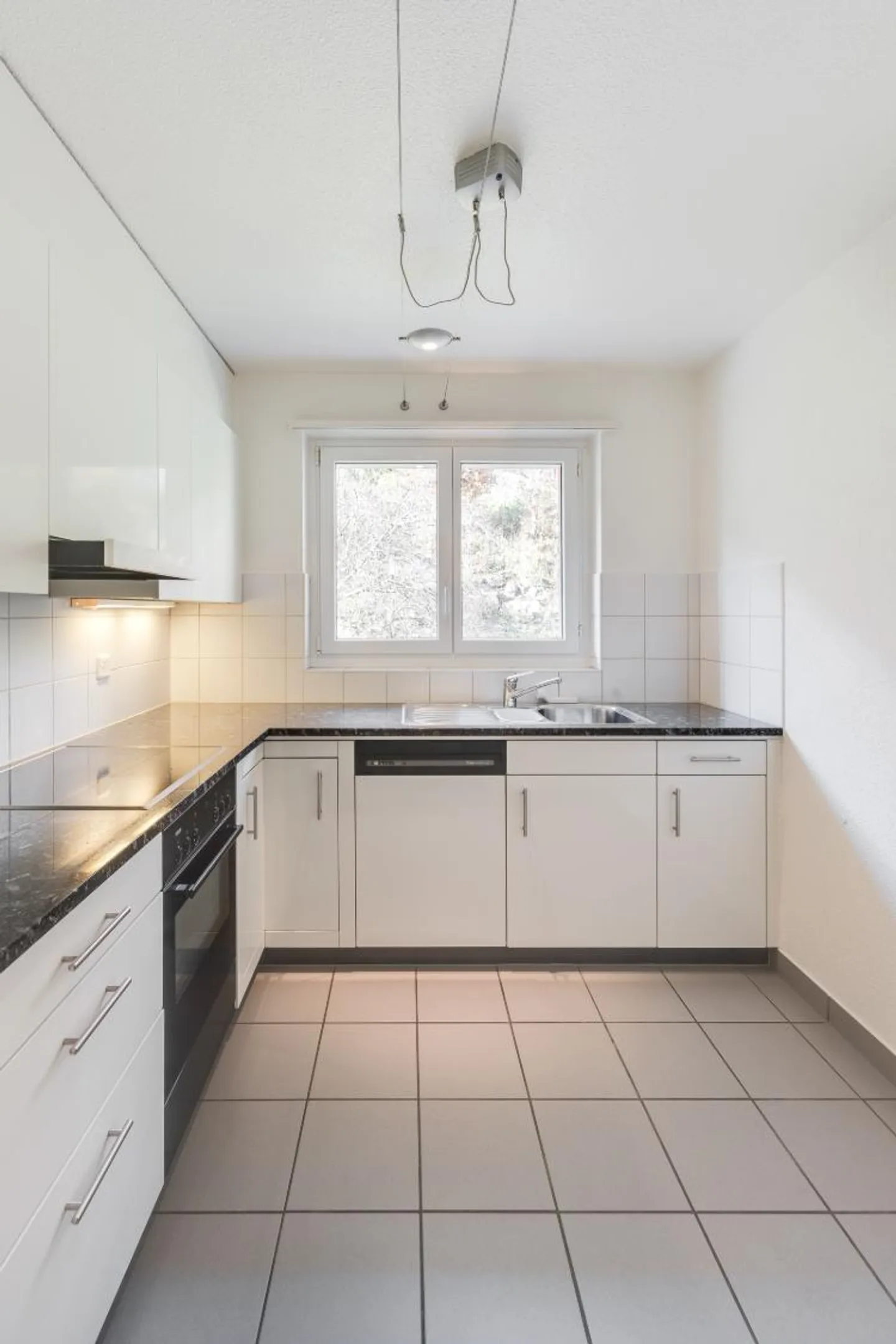 Sonnige Wohnung mit Seesicht - Foto 3 von 7