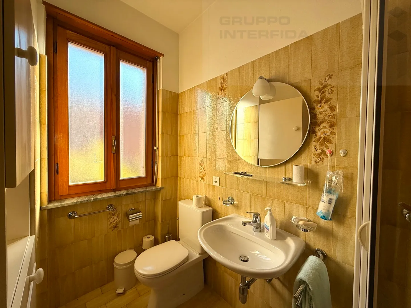 Maison spacieuse avec appartement séparé - Photo 10 sur 12