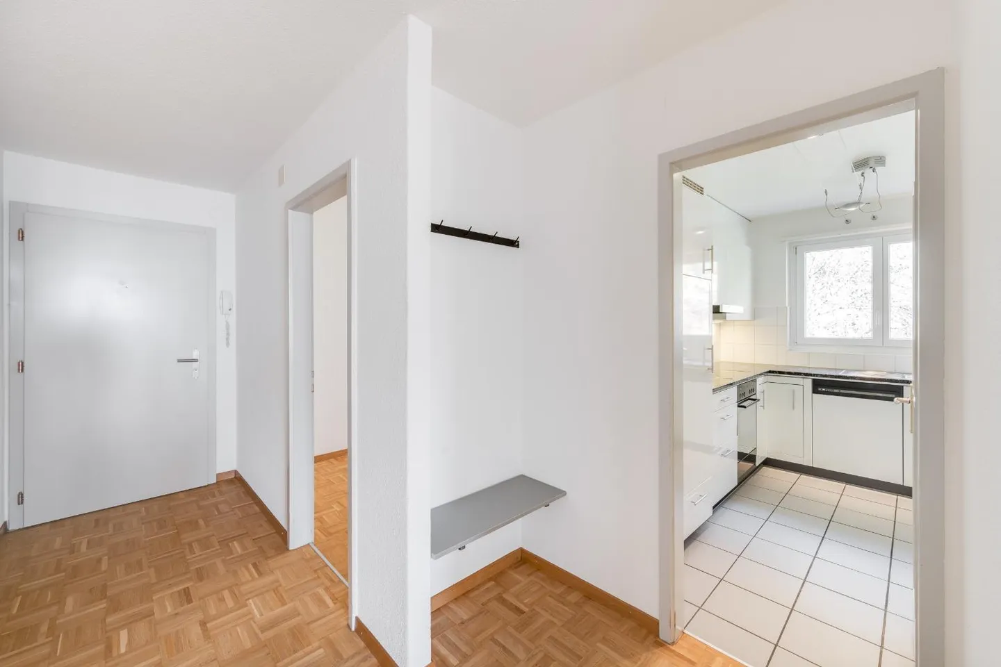 Sonnige Wohnung mit Seesicht - Foto 7 von 7