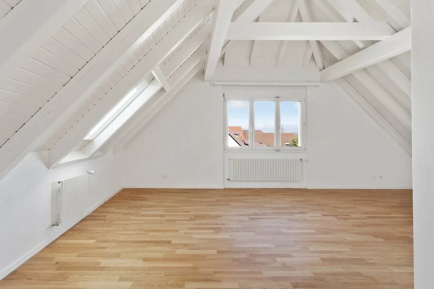 Ideale Lage - geräumig und ruhig - Foto 1 von 6