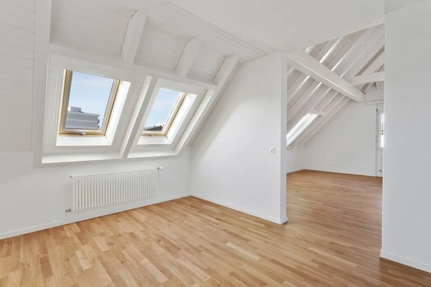 Ideale Lage - geräumig und ruhig - Foto 2 von 6