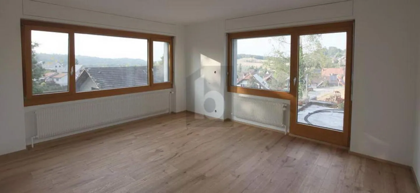 Renovierte Wohnung mit Garten - Foto 3 von 6