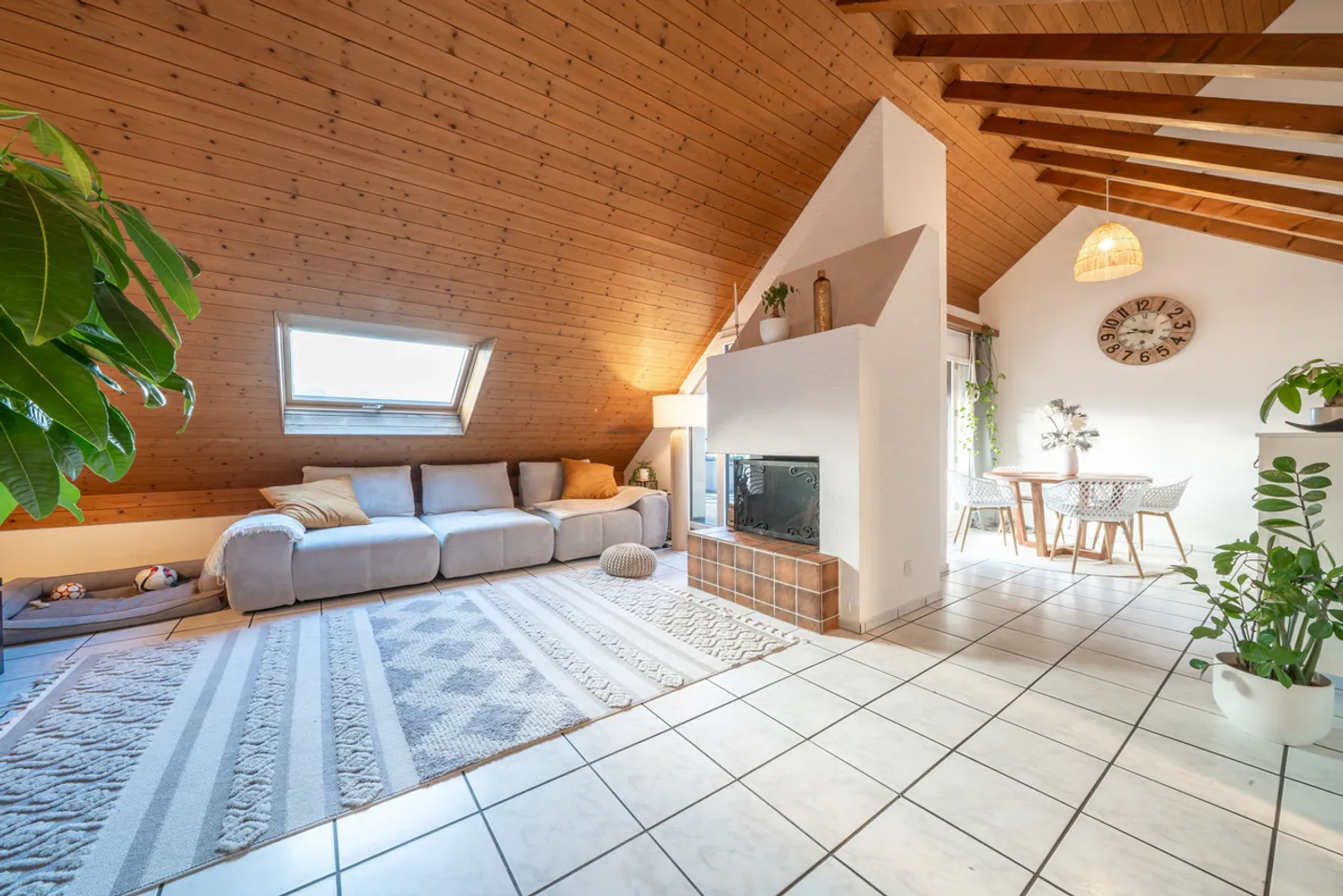 Fully rented multi-family house in a central residential location - Photo 8 of 9