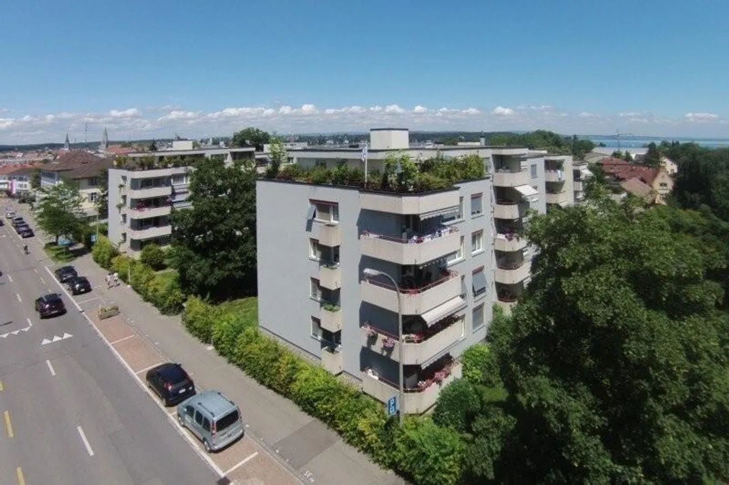 Sichere Einstellplätze verfügbar - Foto 2 von 2