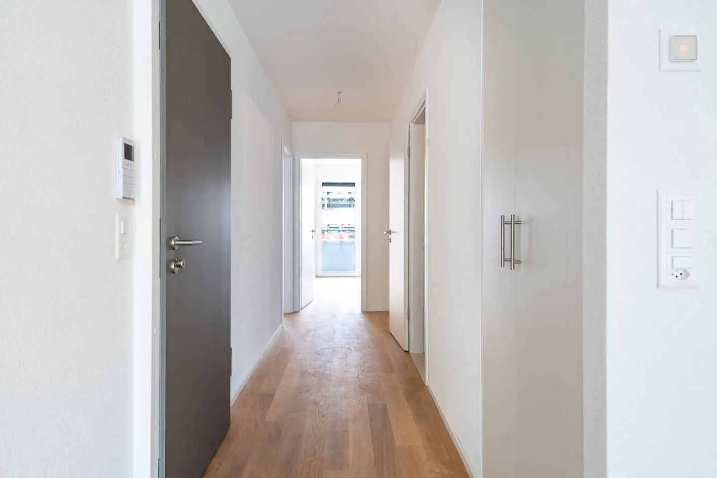 Nuova promozione: appartamento 4.5 locali con balcone coperto - Foto 5 di 13