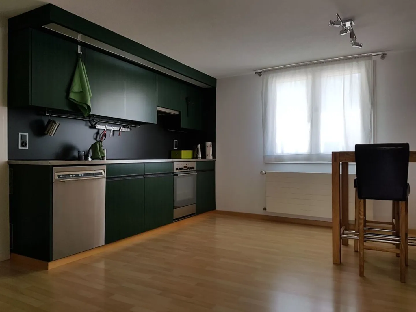 Appartement en duplex de 4,5 pièces avec grande terrasse - Photo 5 sur 12