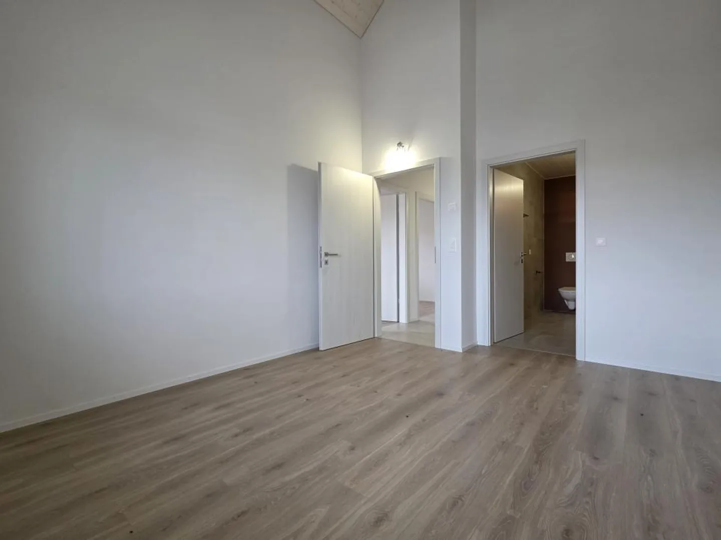 Ultimo appartamento disponibile a partire da CHF 450.-/mese! A questo prezzo diventerai proprietario! - Foto 7 di 9