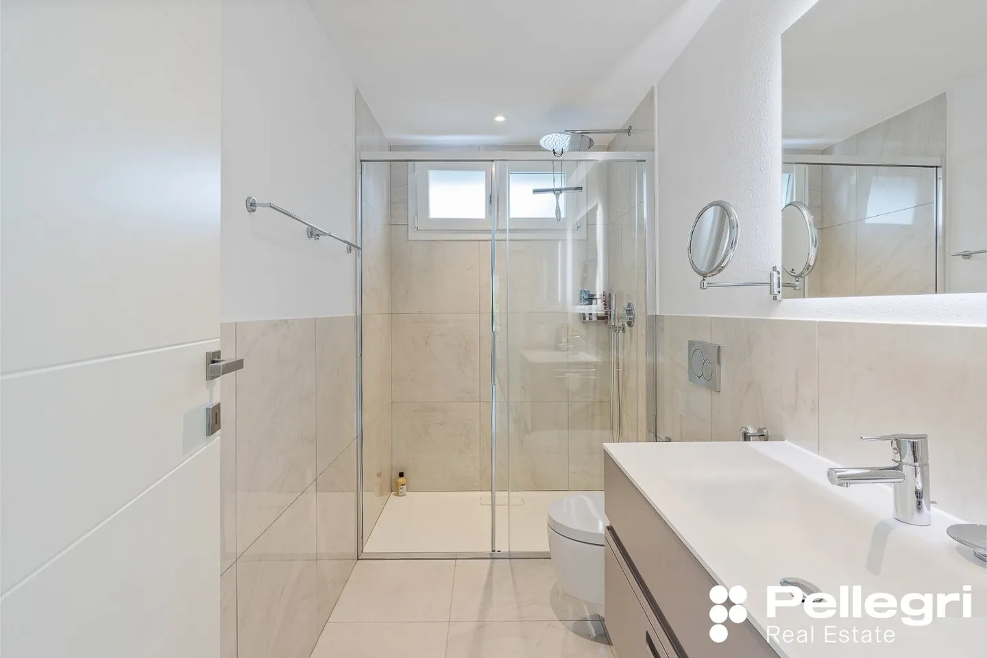 The Magic of a Touch of Rustic in Modern Comfort - Photo 7 of 15