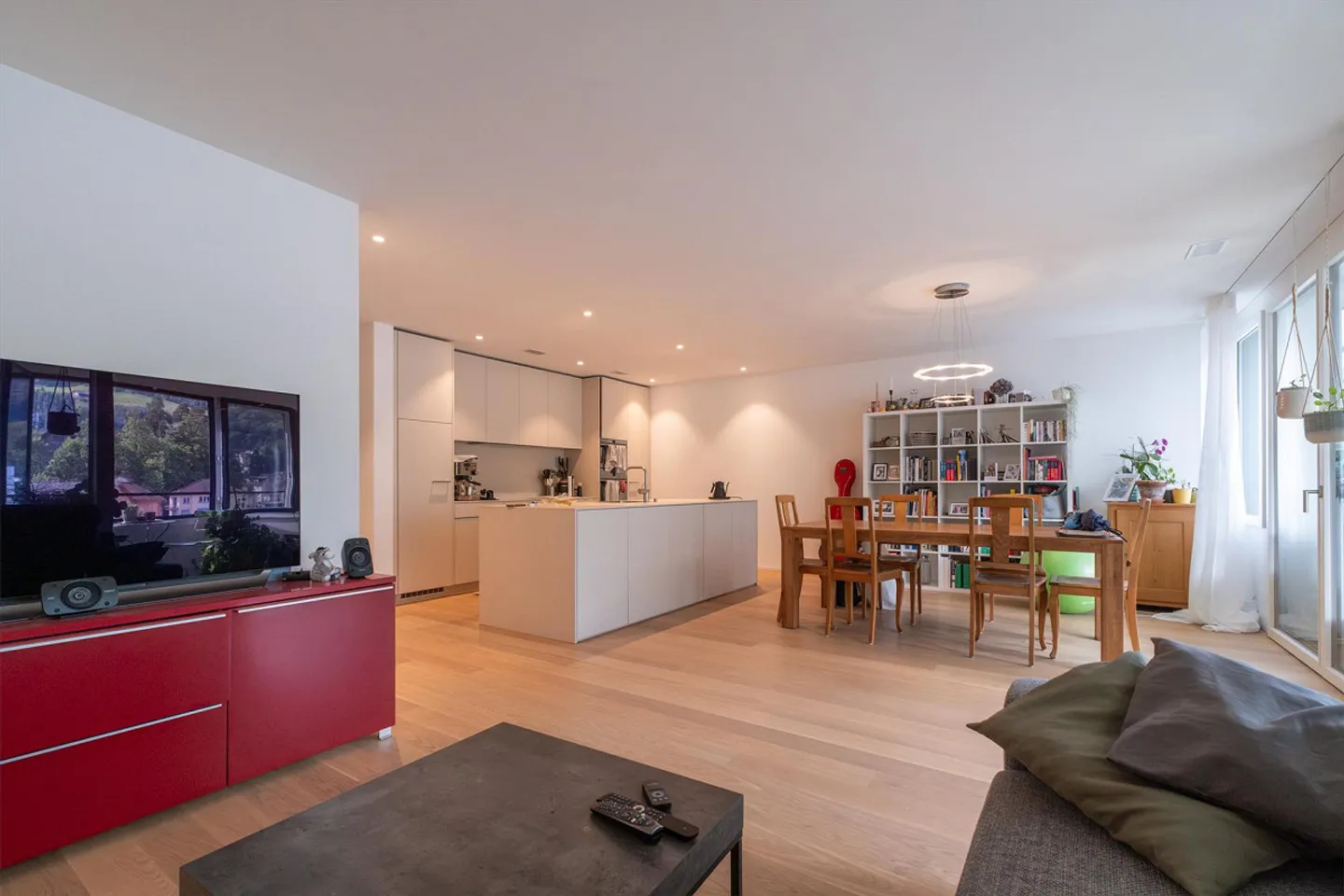 Moderne Wohnung in Goldau - Foto 2 von 13