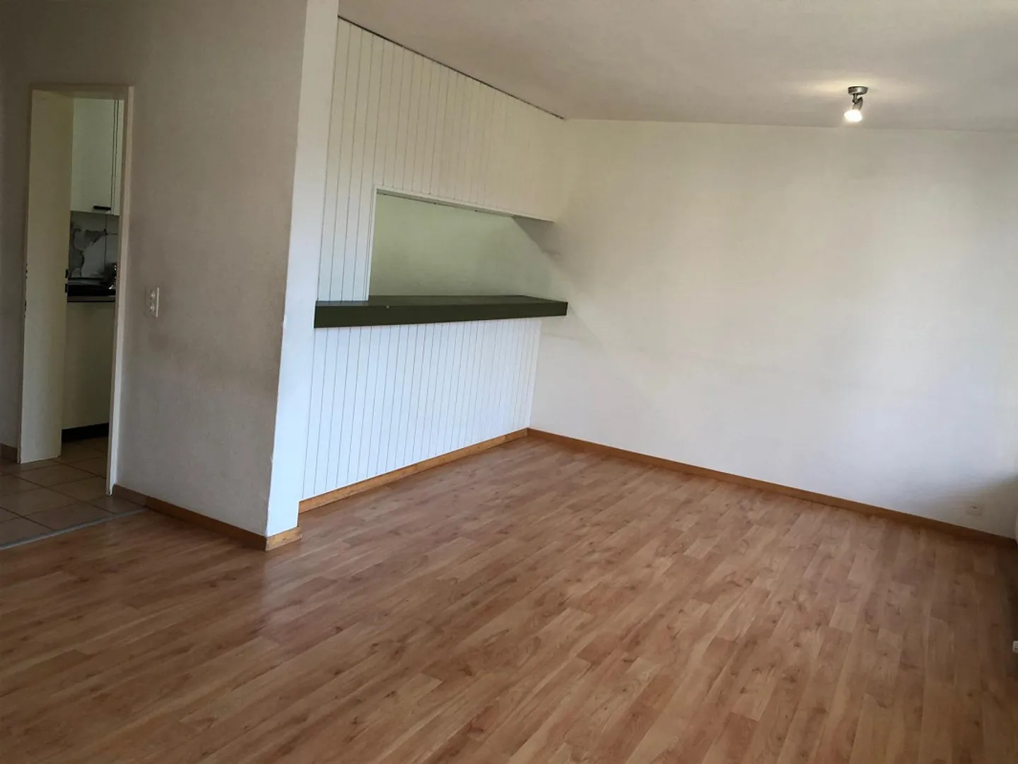 Apartment - Photo 3 of 11