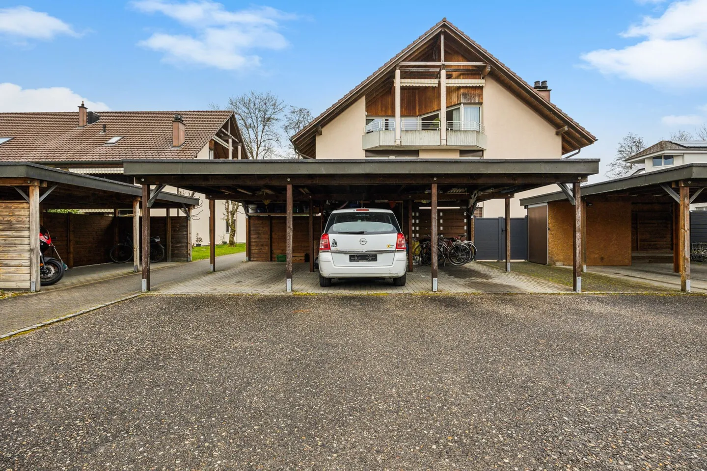 Appartamento confortevole con carport e posto auto esterno - Foto 12 di 13