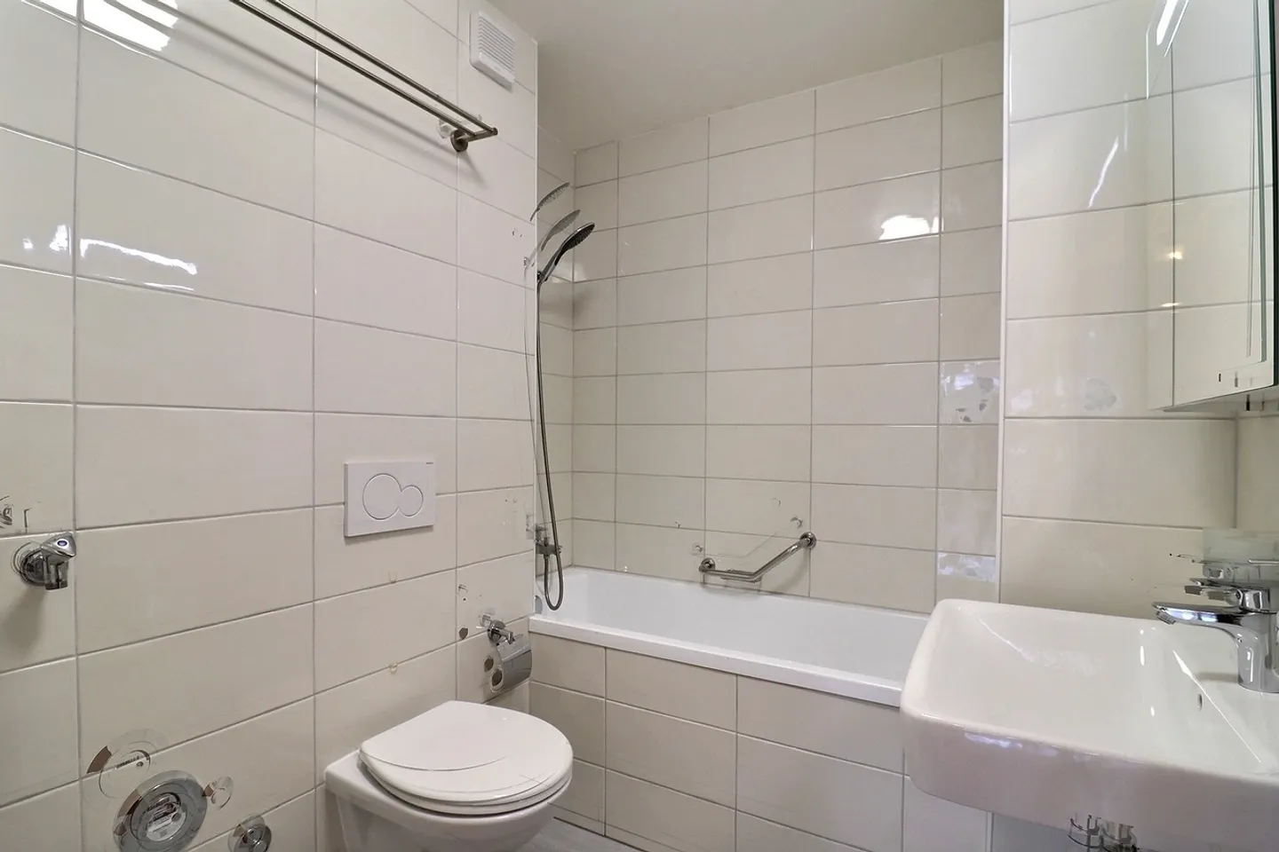 Appartement spacieux avec vue montagne - Photo 8 sur 11