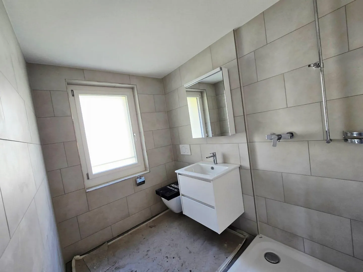 Appartamento di 3,5 locali dopo ristrutturazione completa - Foto 2 di 7