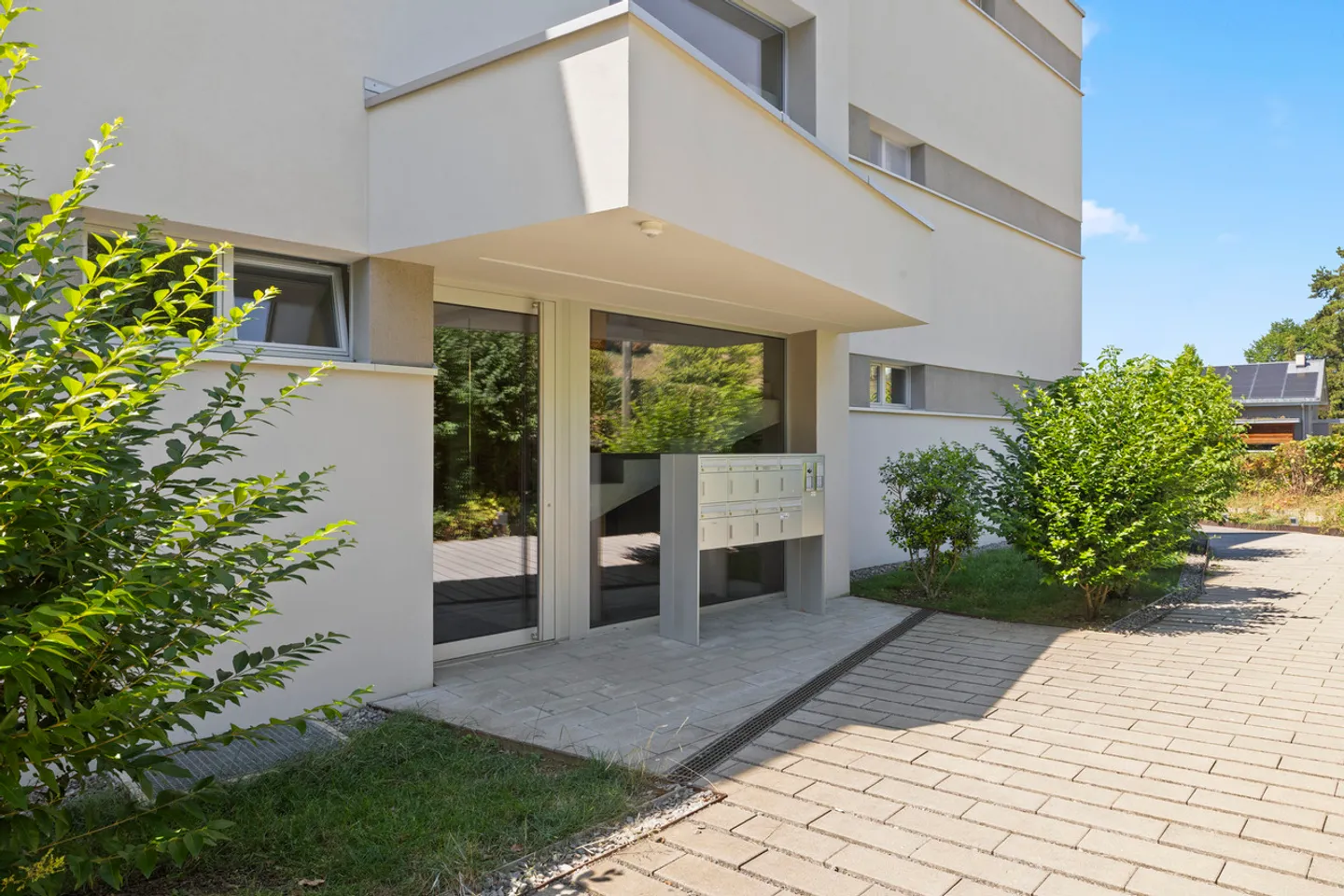 Elegant 3.5-room penthouse with lake view in Vevey - Photo 5 of 34
