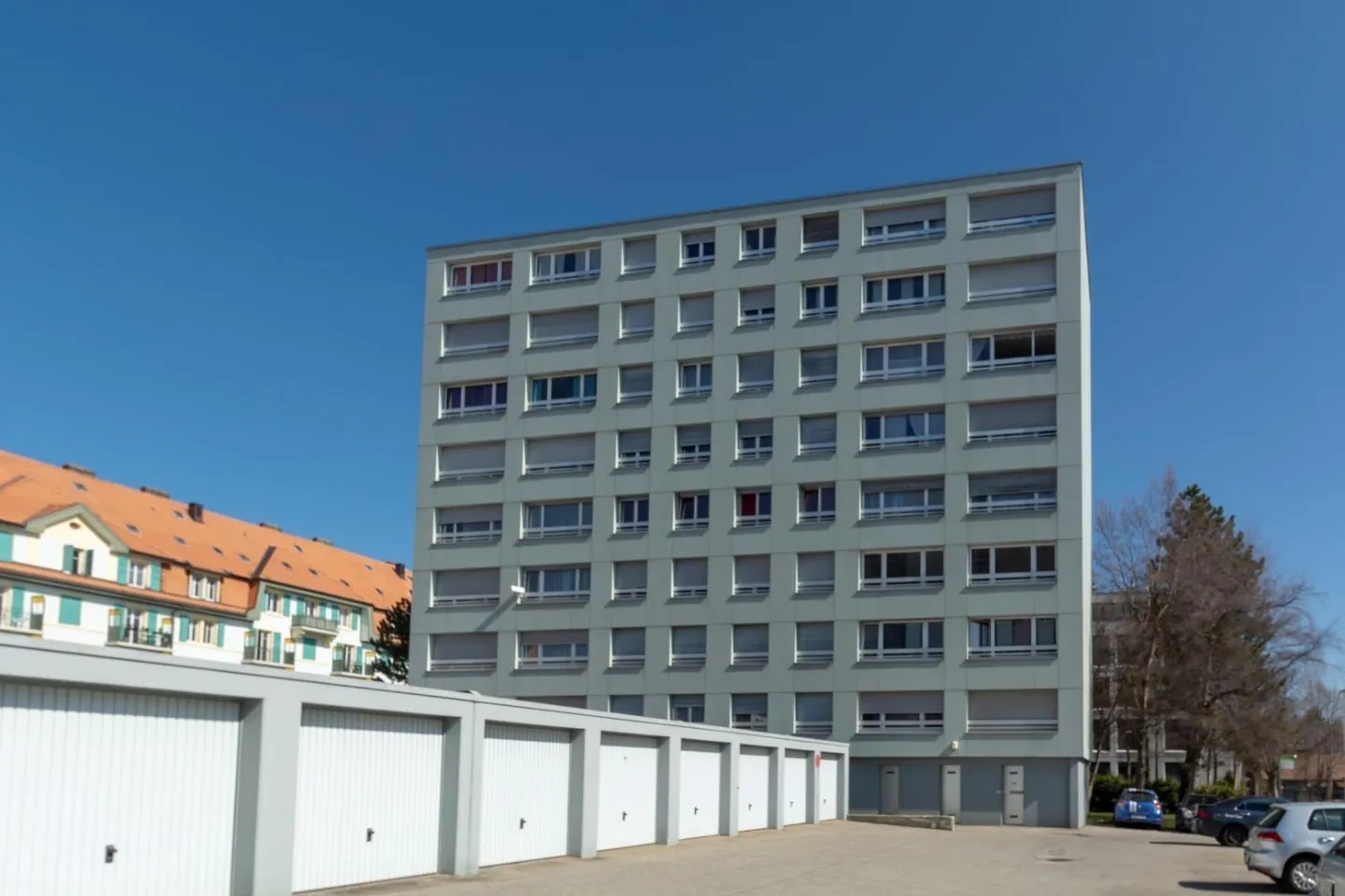 Schöne 4,5-Zimmer-Wohnung in einem Gebäude mit Aufzug - Foto 1 von 7