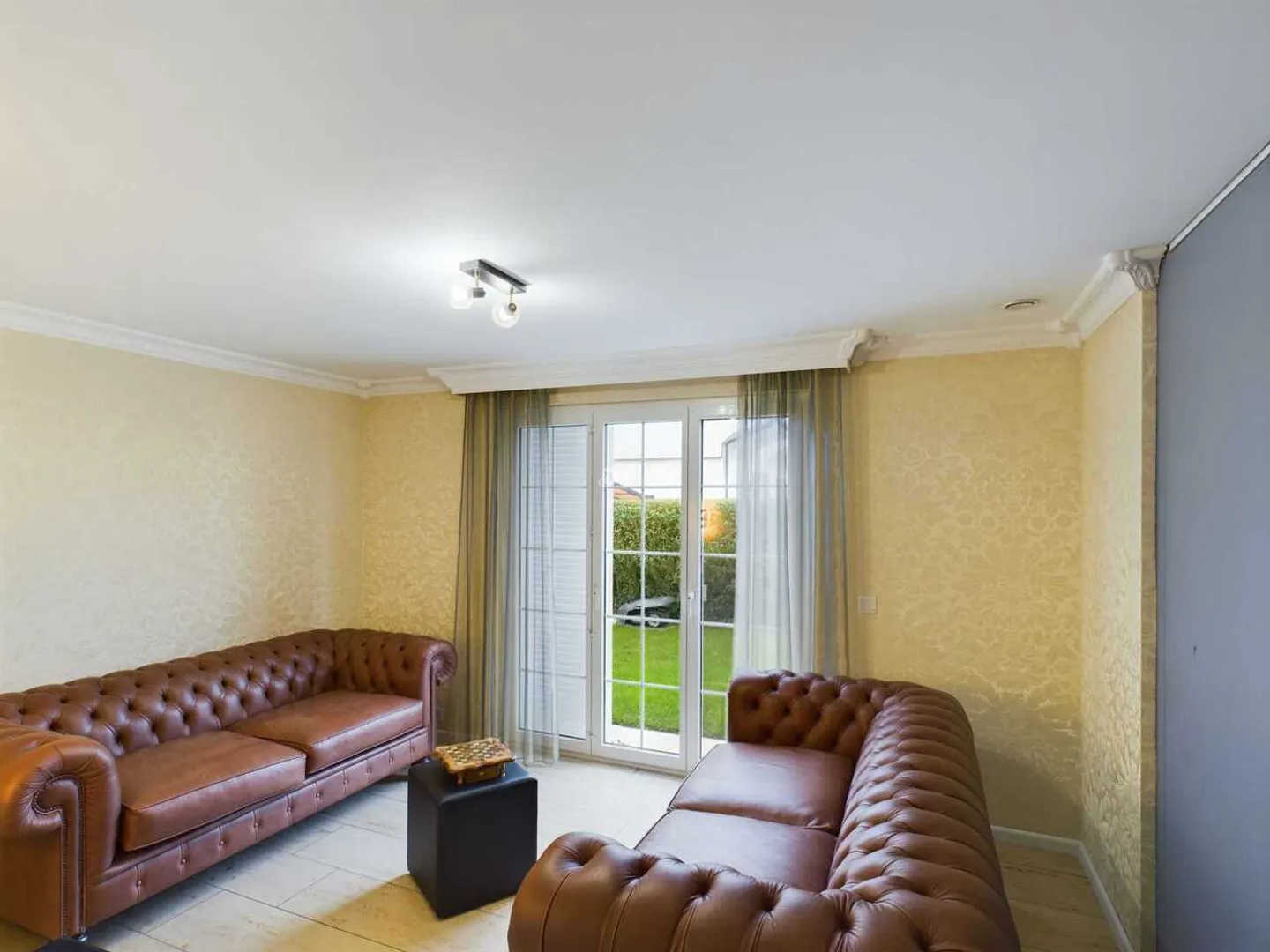 8.5-Room Villa with Pool & Guest Apartment in Oberentfelden - Photo 6 of 13