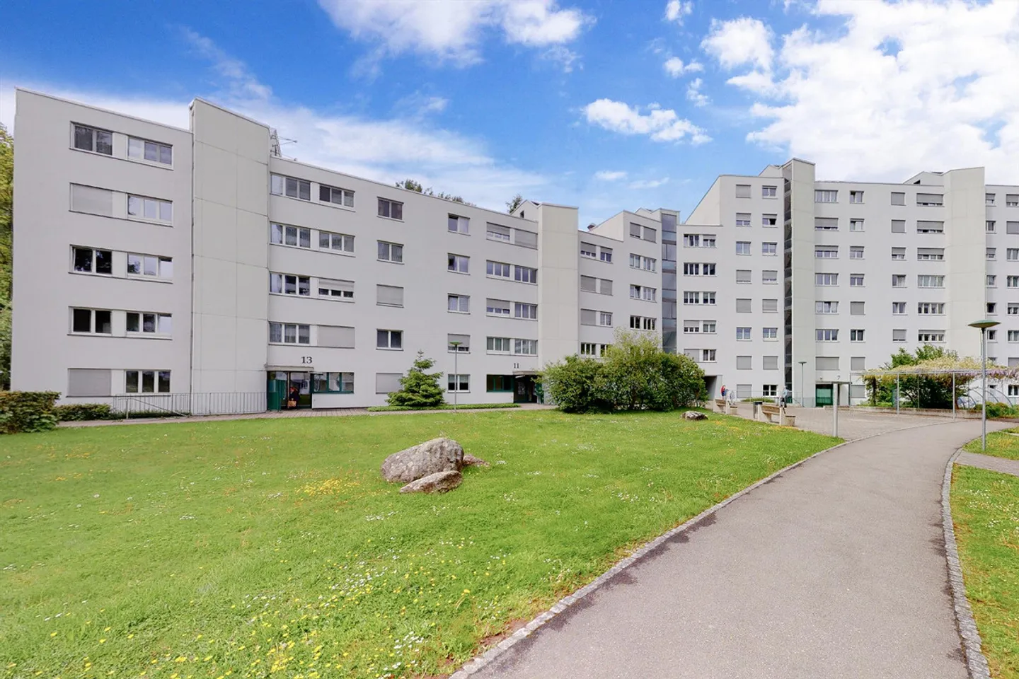 Bel appartement avec coin jardin - Photo 1 sur 7
