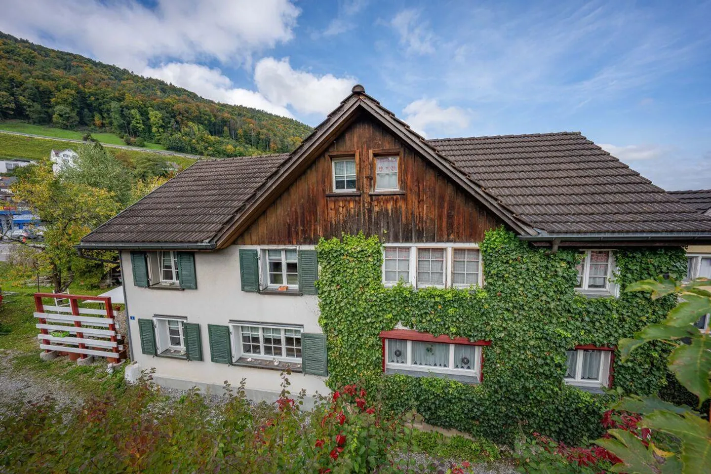 RÉSERVÉ | Maison bifamiliale - Photo 3 sur 13