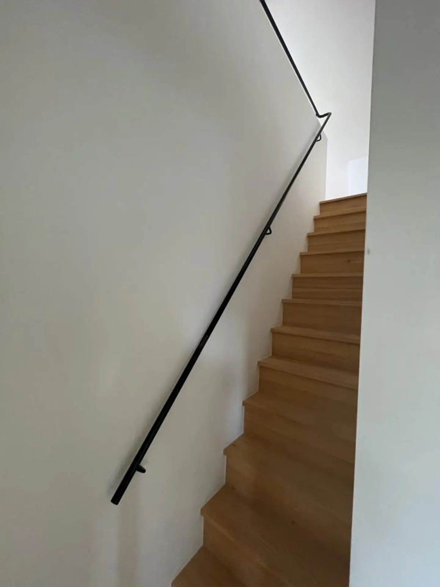 Loft-style 2.5-room penthouse with gallery and charm - Photo 5 of 15