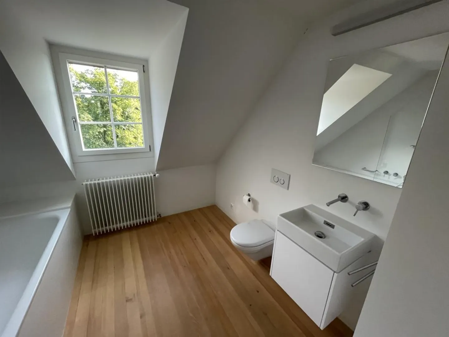 Loft-style 2.5-room penthouse with gallery and charm - Photo 11 of 15