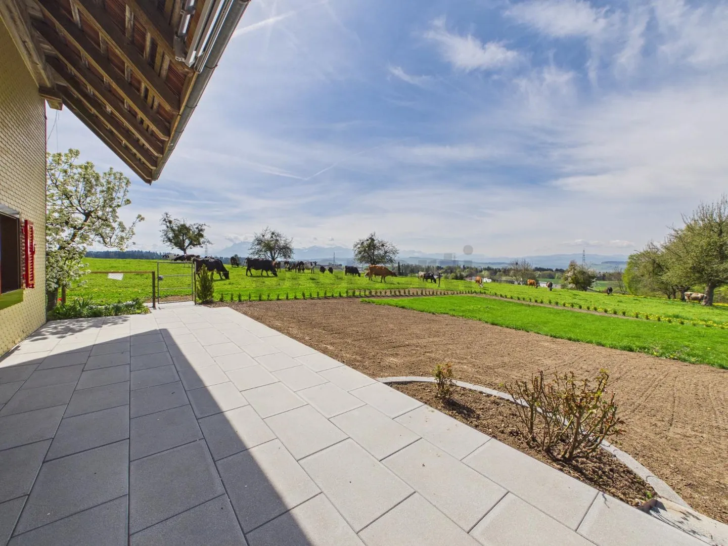 Farmhouse 3.5 Rooms - Photo 1 of 11