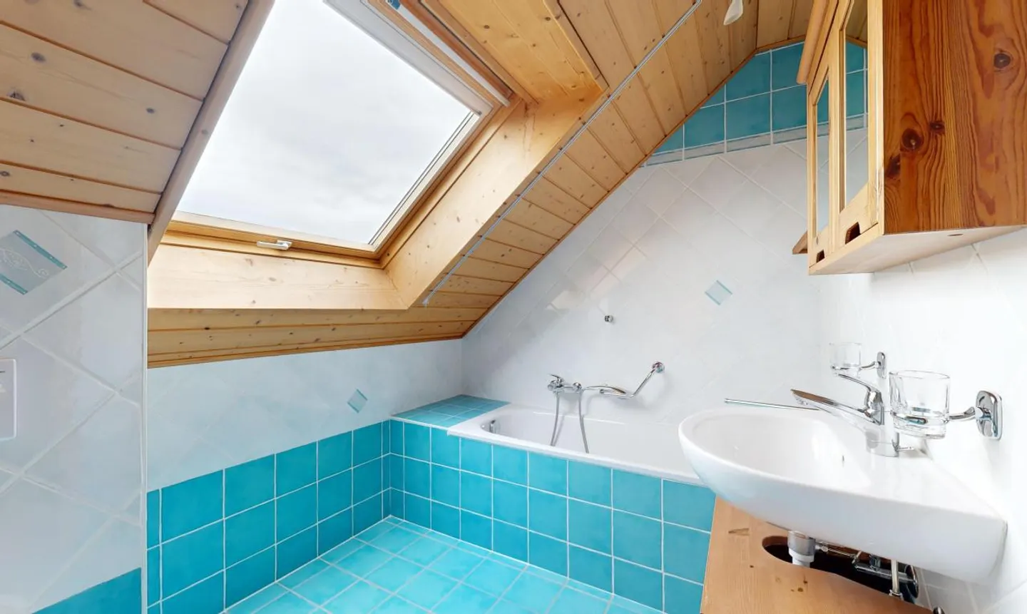 Pretty semi-detached house with 5.5 rooms in absolute calm in Sullens - Photo 11 of 13