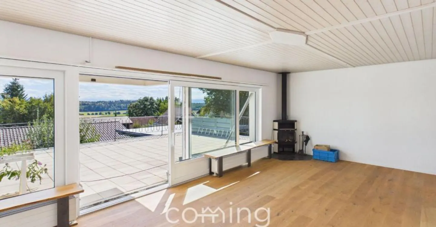 Modernized 7.5-room single-family house with a panoramic view in Lohn-Ammannsegg - Photo 3 of 12