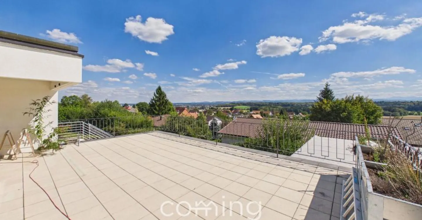 Modernized 7.5-room single-family house with a panoramic view in Lohn-Ammannsegg - Photo 6 of 12