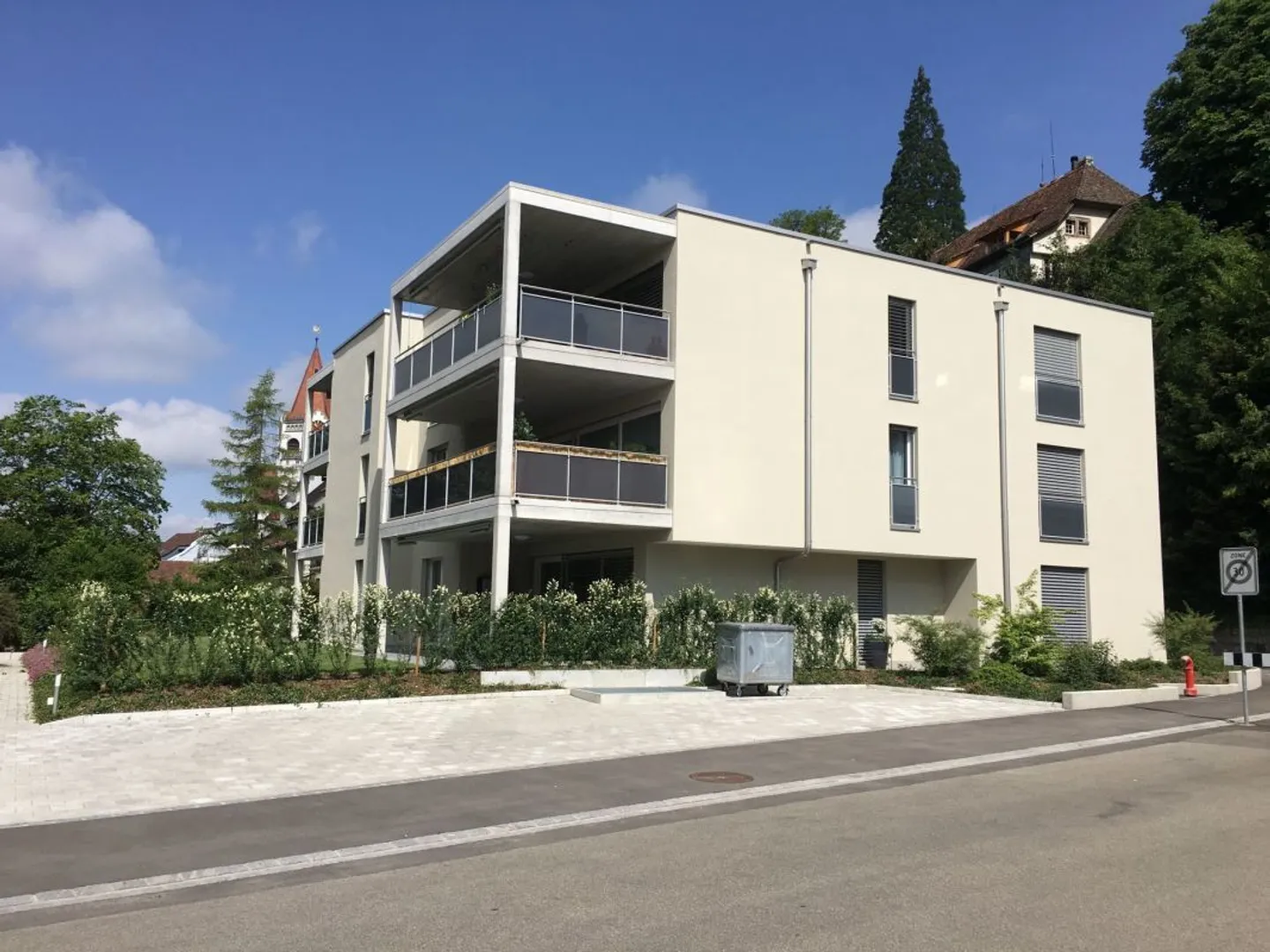 Modernes Parterrewohnung - Foto 1 von 11