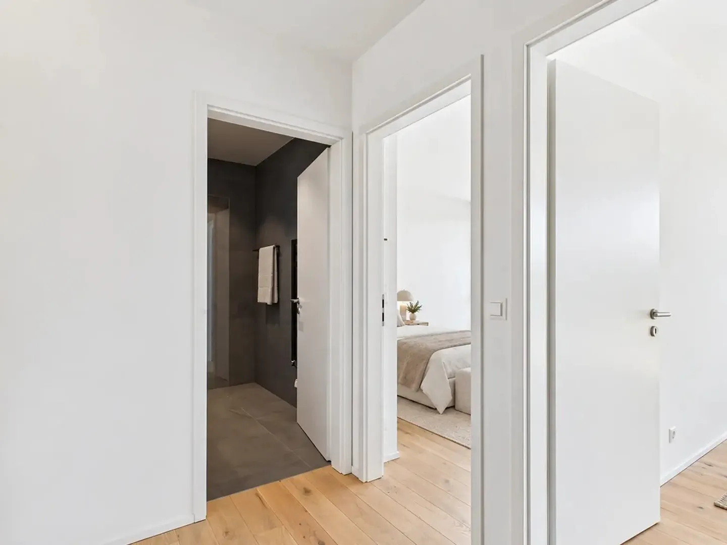 High-end modern apartment with an exceptional terrace in Vésenaz - Photo 13 of 15