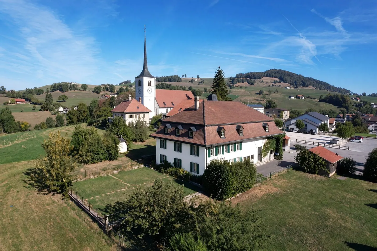 For Sale Beautiful Property La Roche - Photo 2 of 6