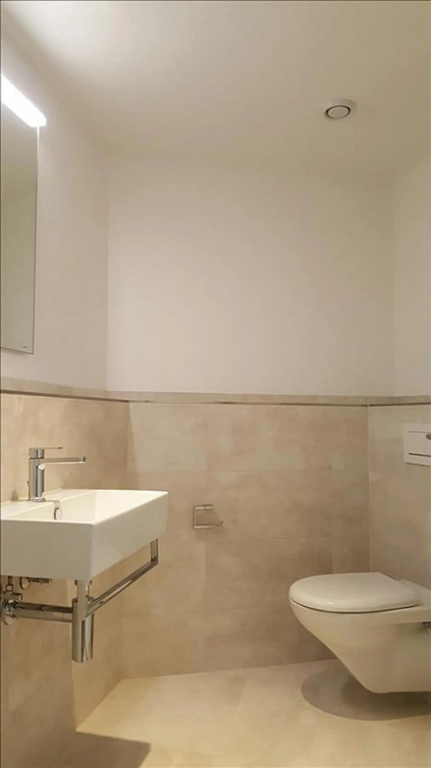 Beautiful Living! - Photo 7 of 11