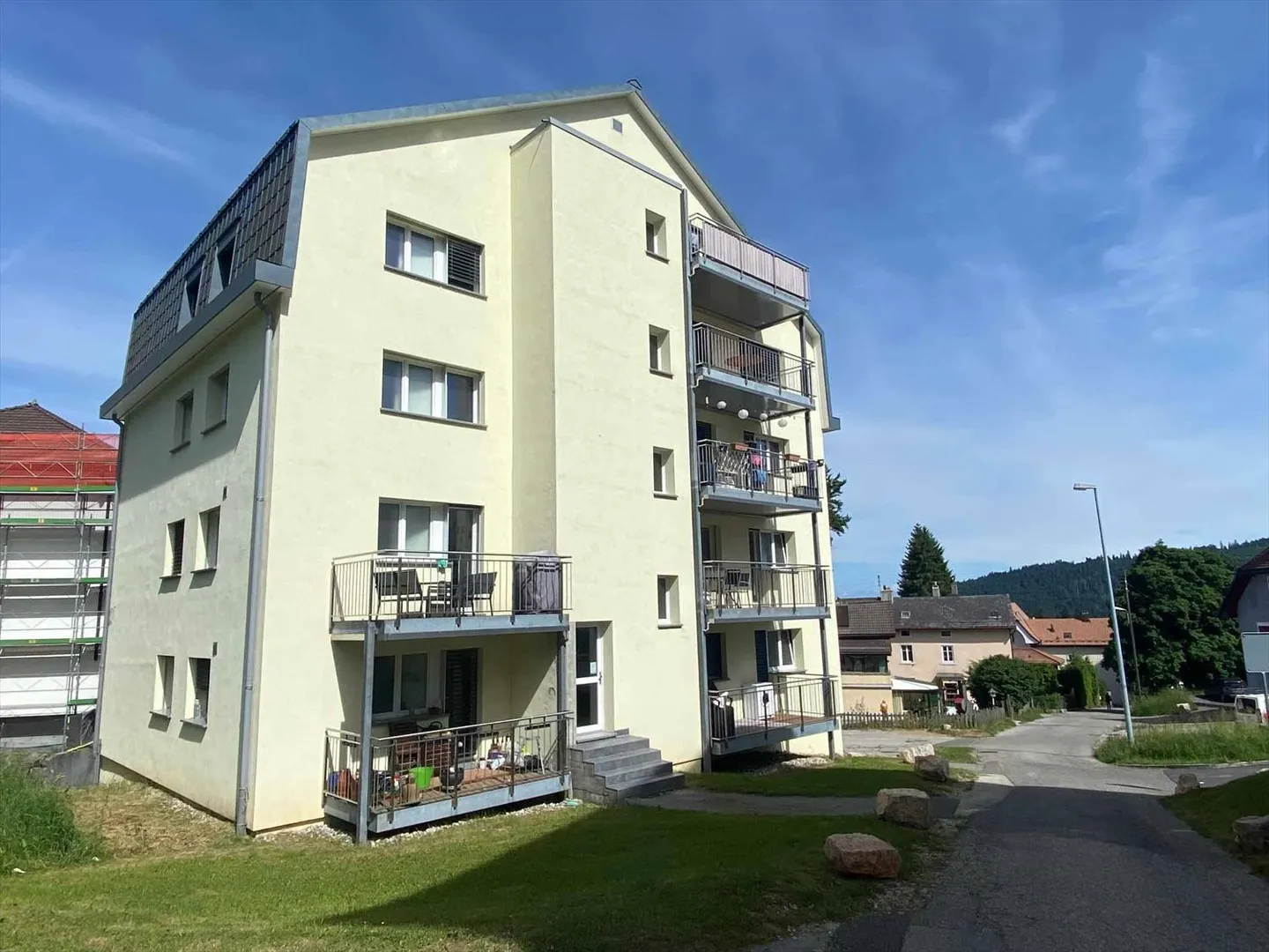 2.5 Room Apartment - Photo 1 of 13